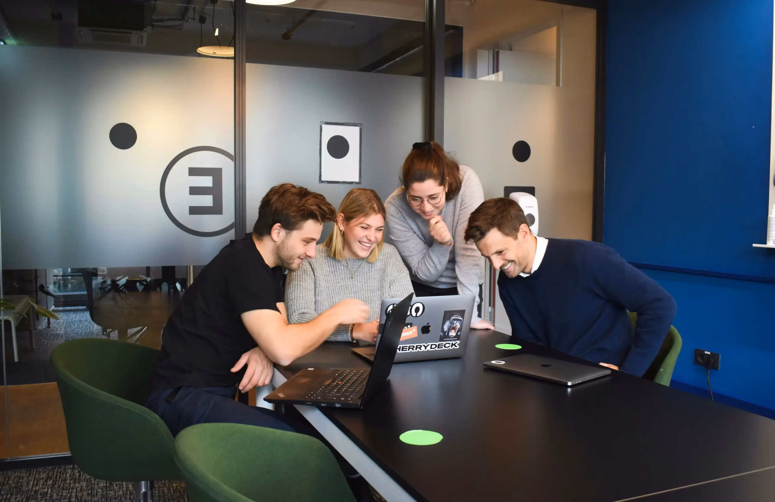 How We Work at vendrux
